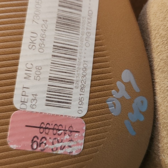 Steve Madden Booties Womems Size 6 Tan Suede Ankle Studded Strap Pointed Toe - Picture 6 of 6